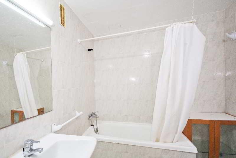 Llevant Apartments ปอร์ต เด โปเญนซา ภายนอก รูปภาพ
